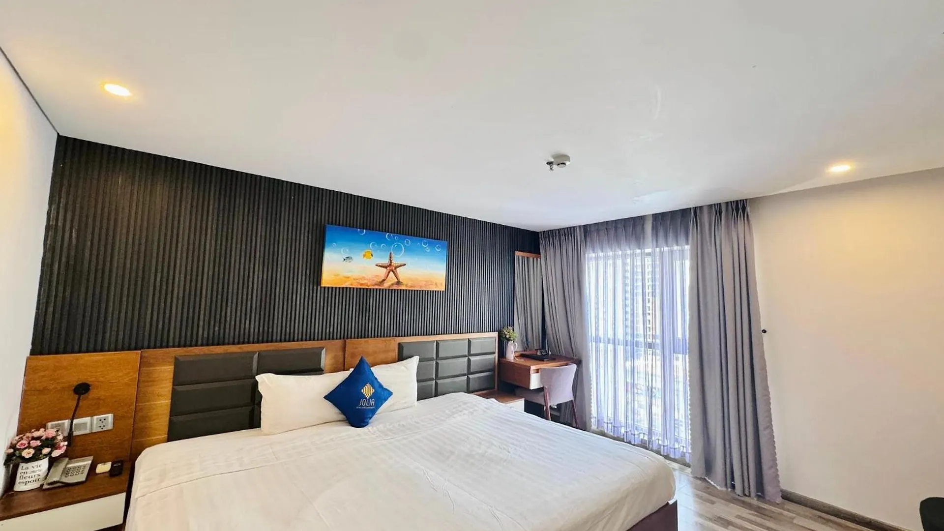 Jolia Hotel Danang Beach 4*, Da Nang Vietnam