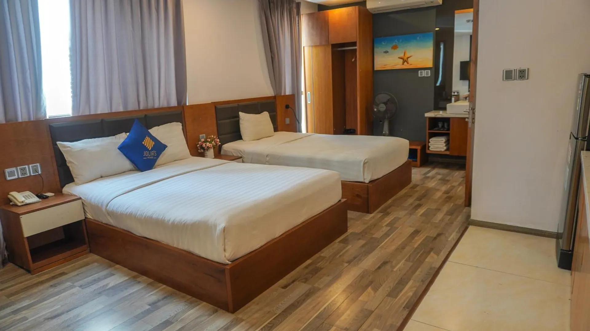 Jolia Hotel Danang Beach