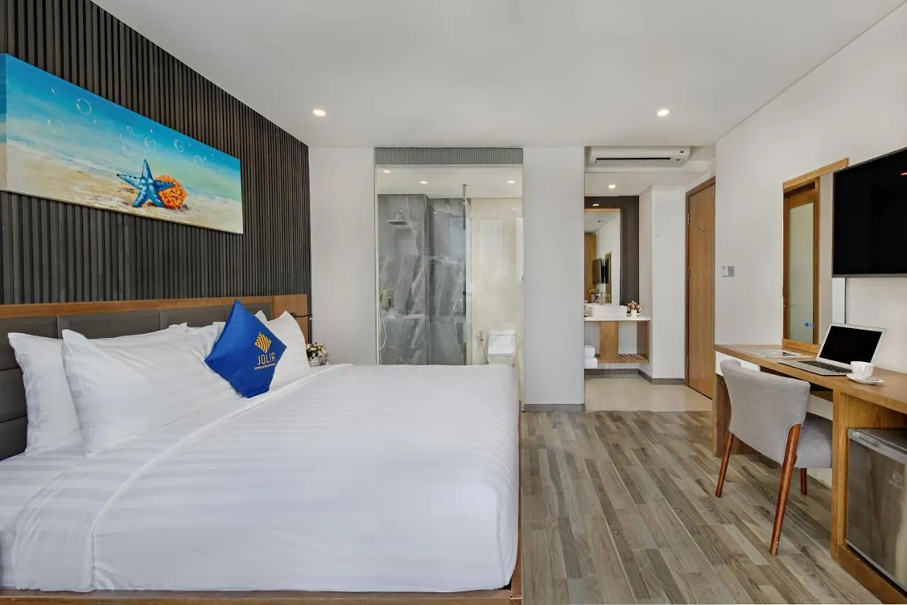 Jolia Hotel Danang Beach 4*, Da Nang