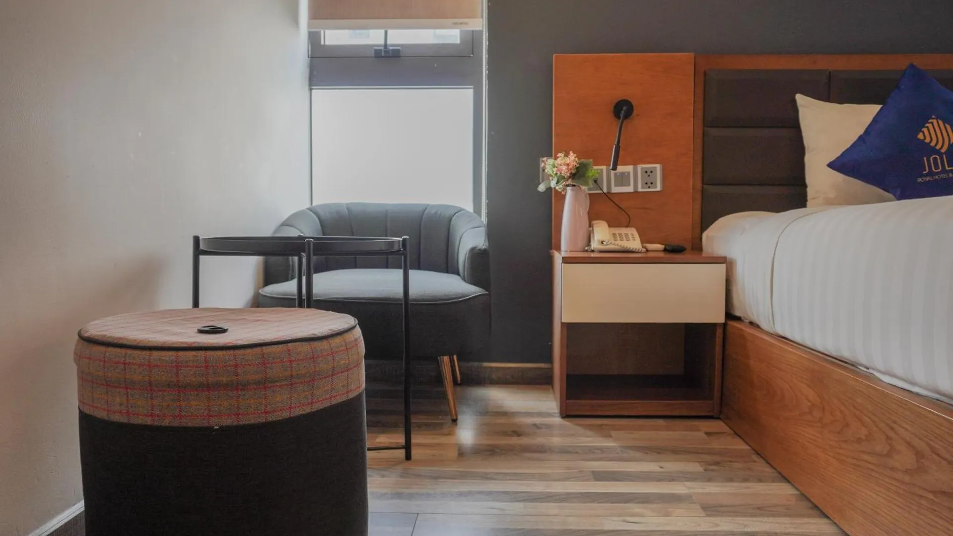 Jolia Hotel Danang Beach